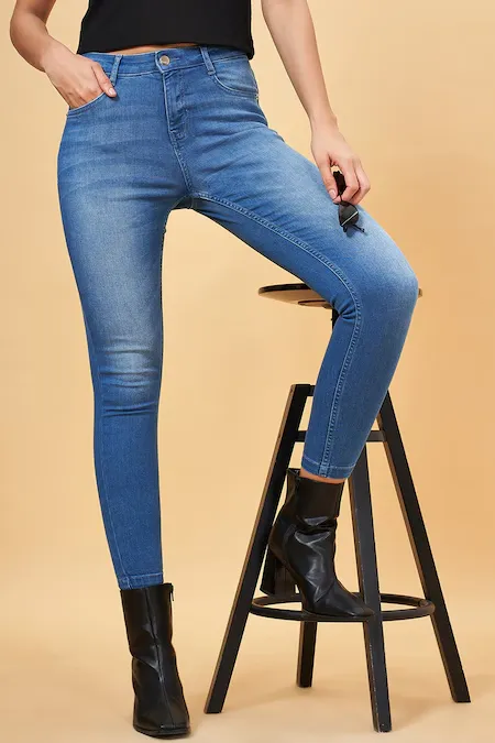 Medium Blue Solid Ankle Length Mid Rise Casual Women Slim Fit Jeans
